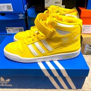 Brand New ADIDAS YELLOW FORUM MID